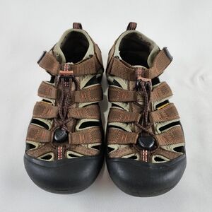 KEEN Newport H2 Outdoor Waterproof Hiking Sandals Green Brown Size 5 Close Toe